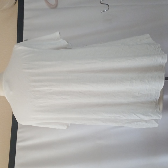 ✨️BLING!!! Vocal Black Gun Metal and White Short Sleeve V Neck Top Sz Large - Picture 6 of 10